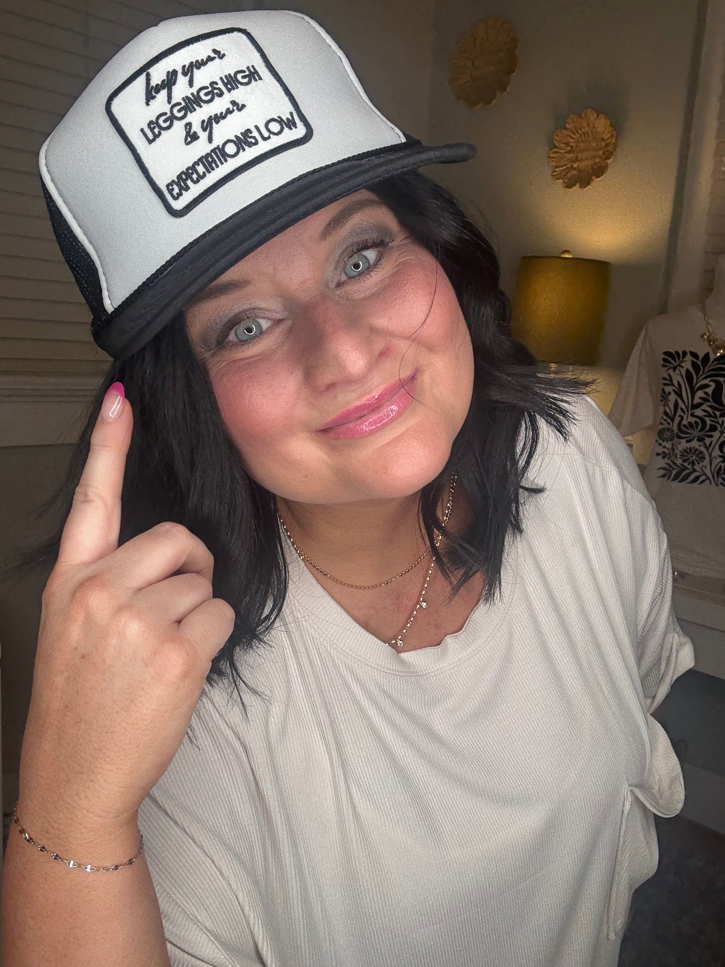 Leggings High Trucker Hat